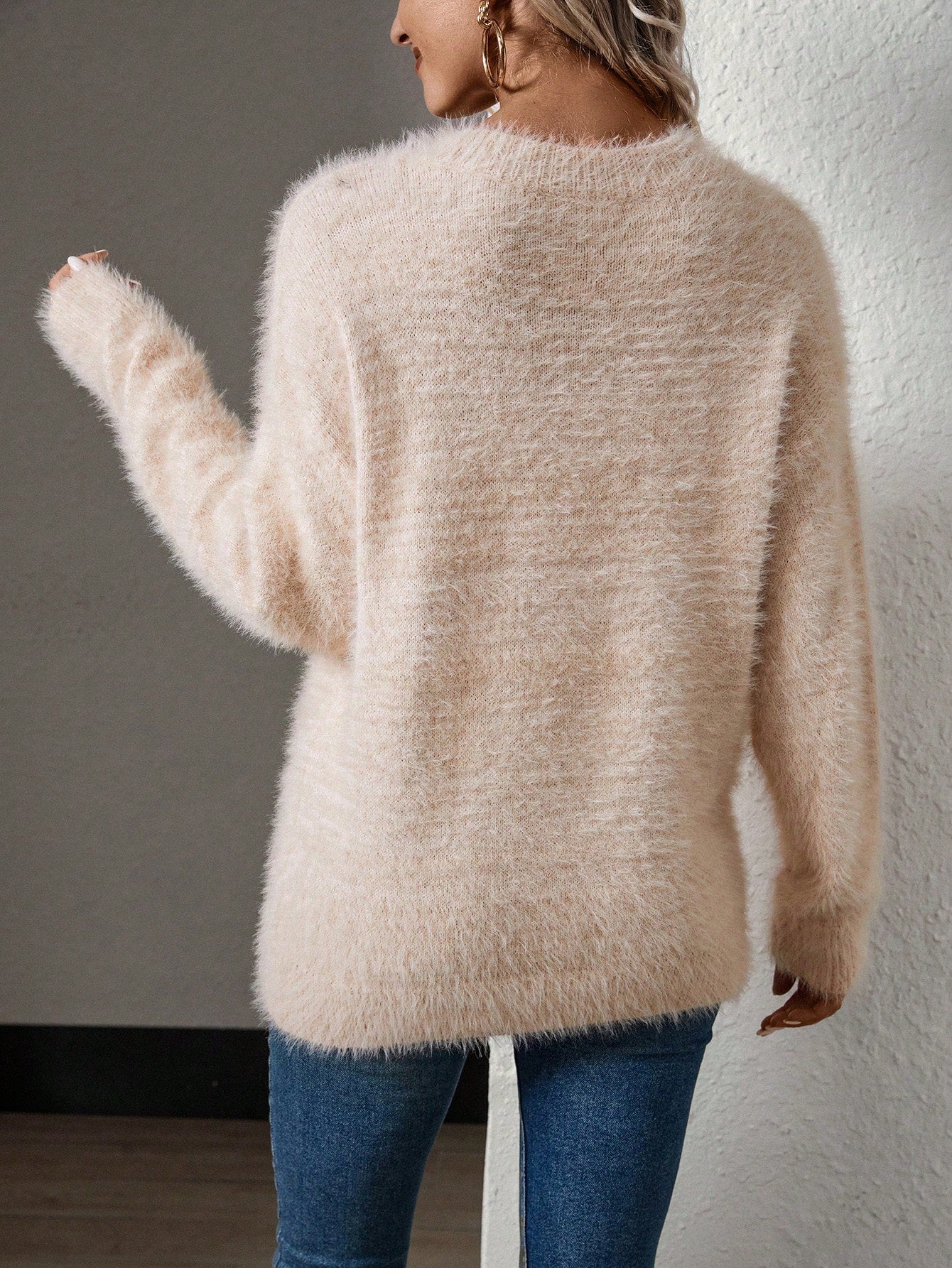 V-Neck Mink Cashmere Knit Pullover
