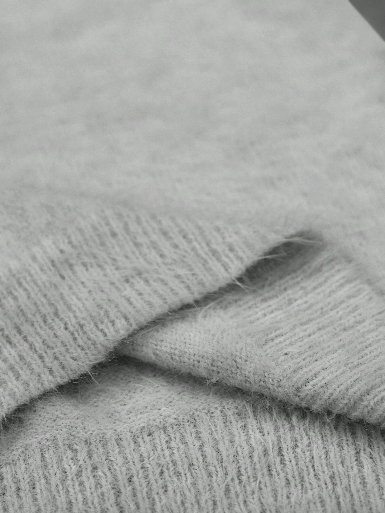 V-Neck Mink Cashmere Knit Pullover