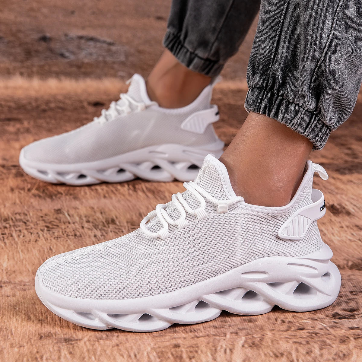 Alure Mesh Sneakers